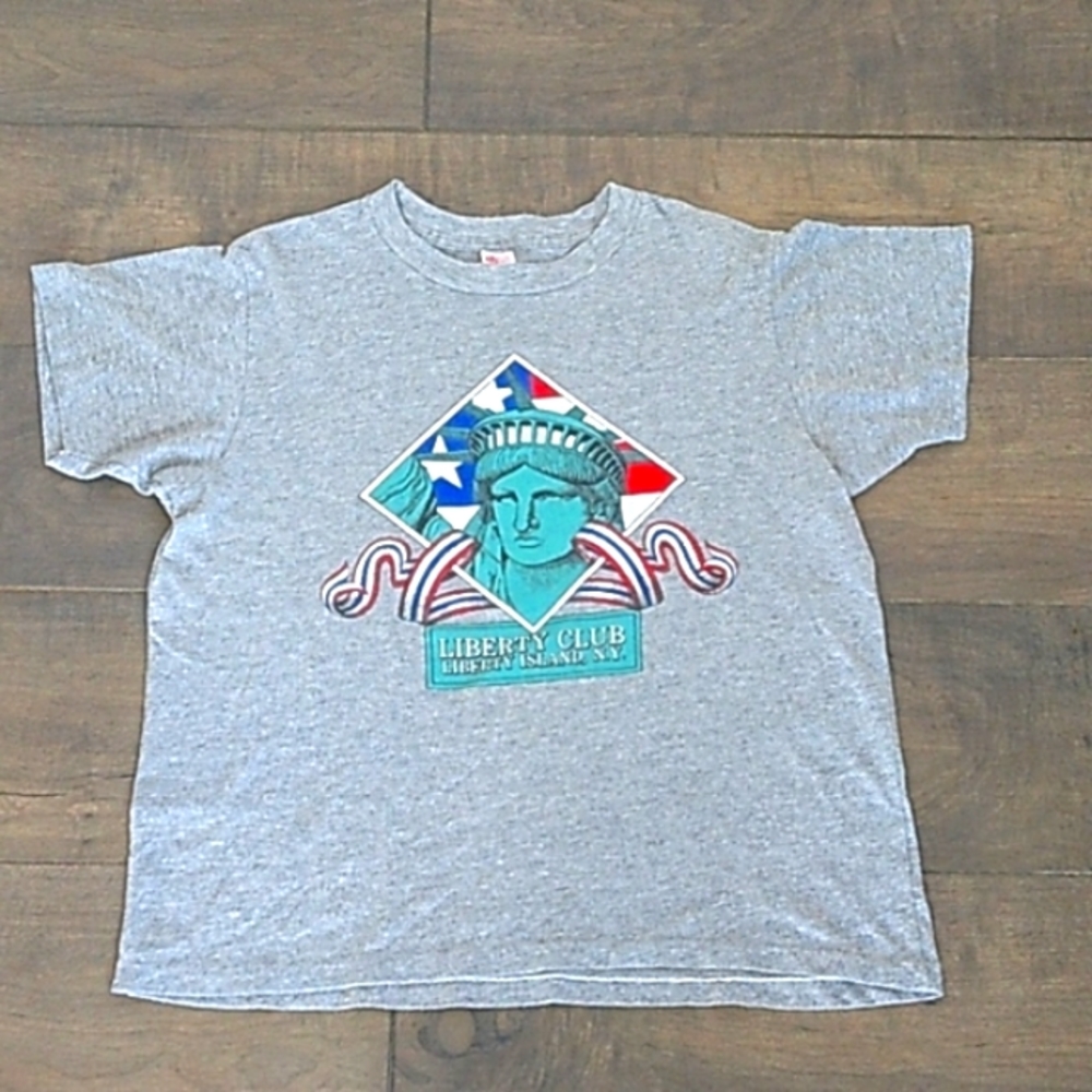 VTG 90S LIBERTY CLUB TEE NYSINGLE STITCH USA MADE 50/50 TEE WOMANS L